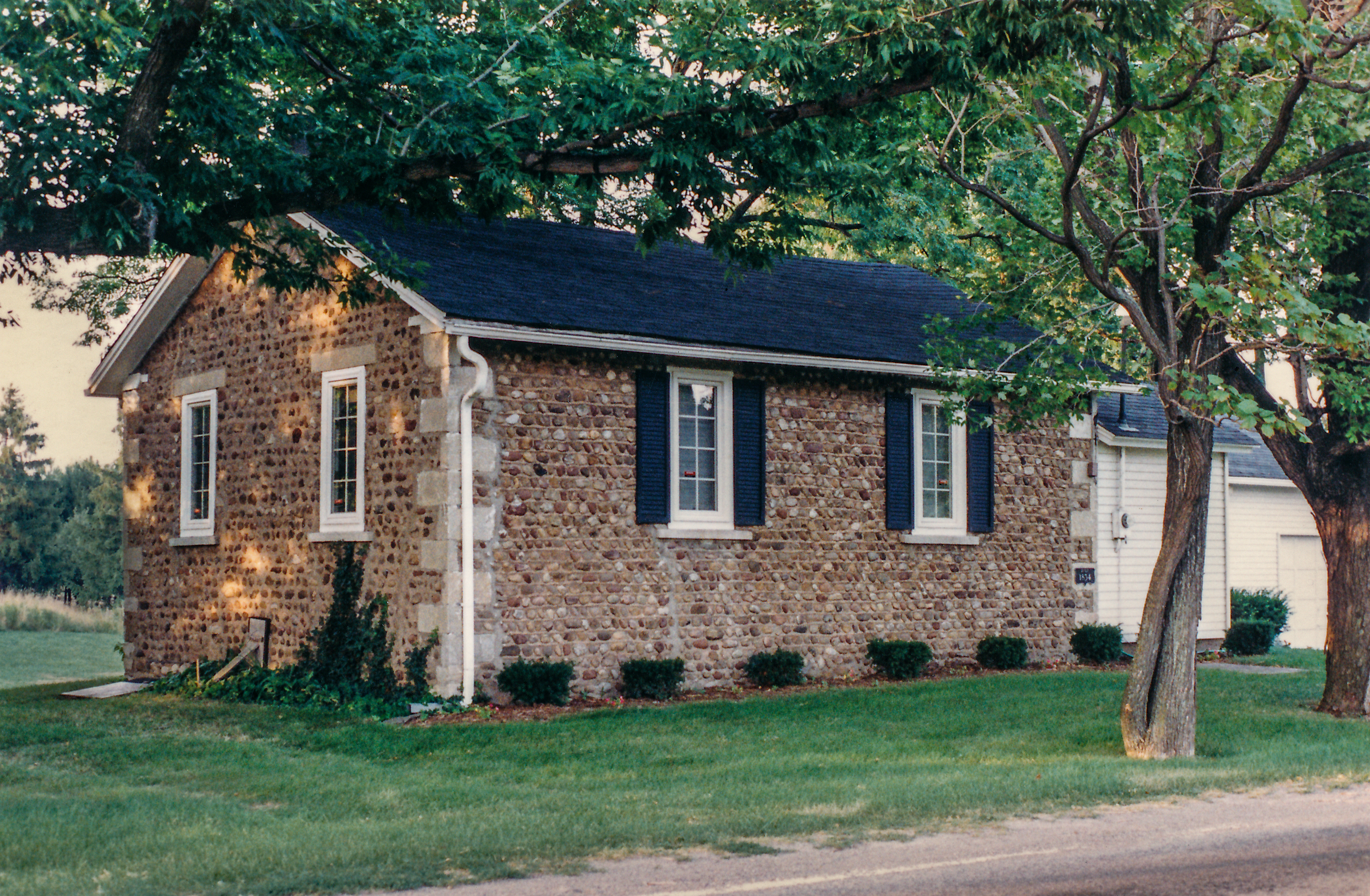 Vic-11 District 10 Schoolhouse 2